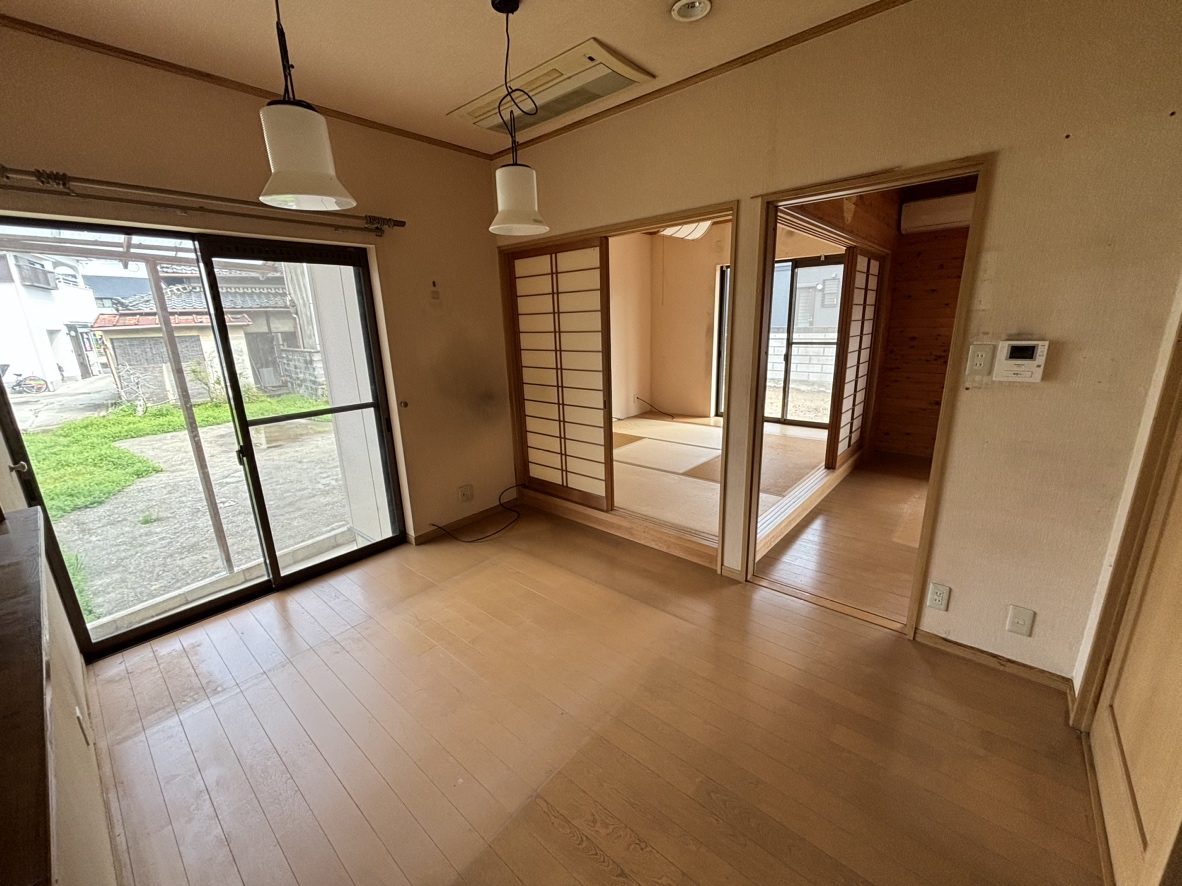 堺市西区菱木３丁 【中古戸建】の写真