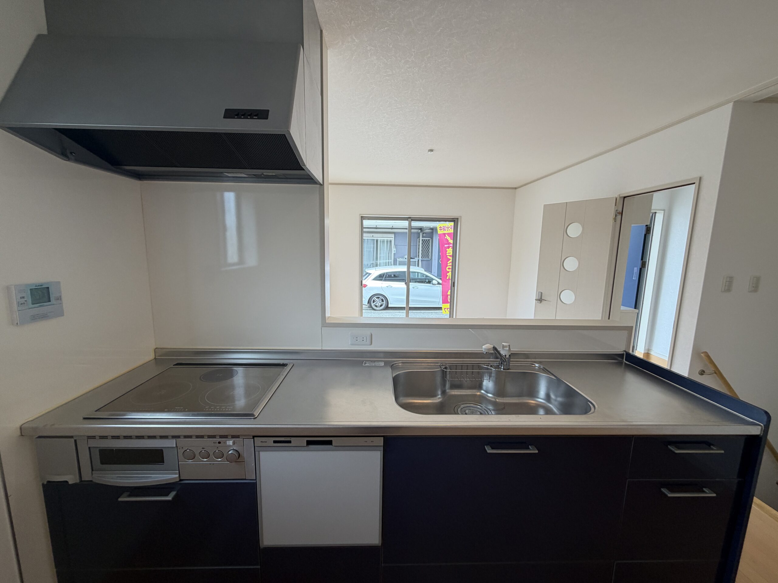 堺市西区草部　地下室付き中古戸建の写真