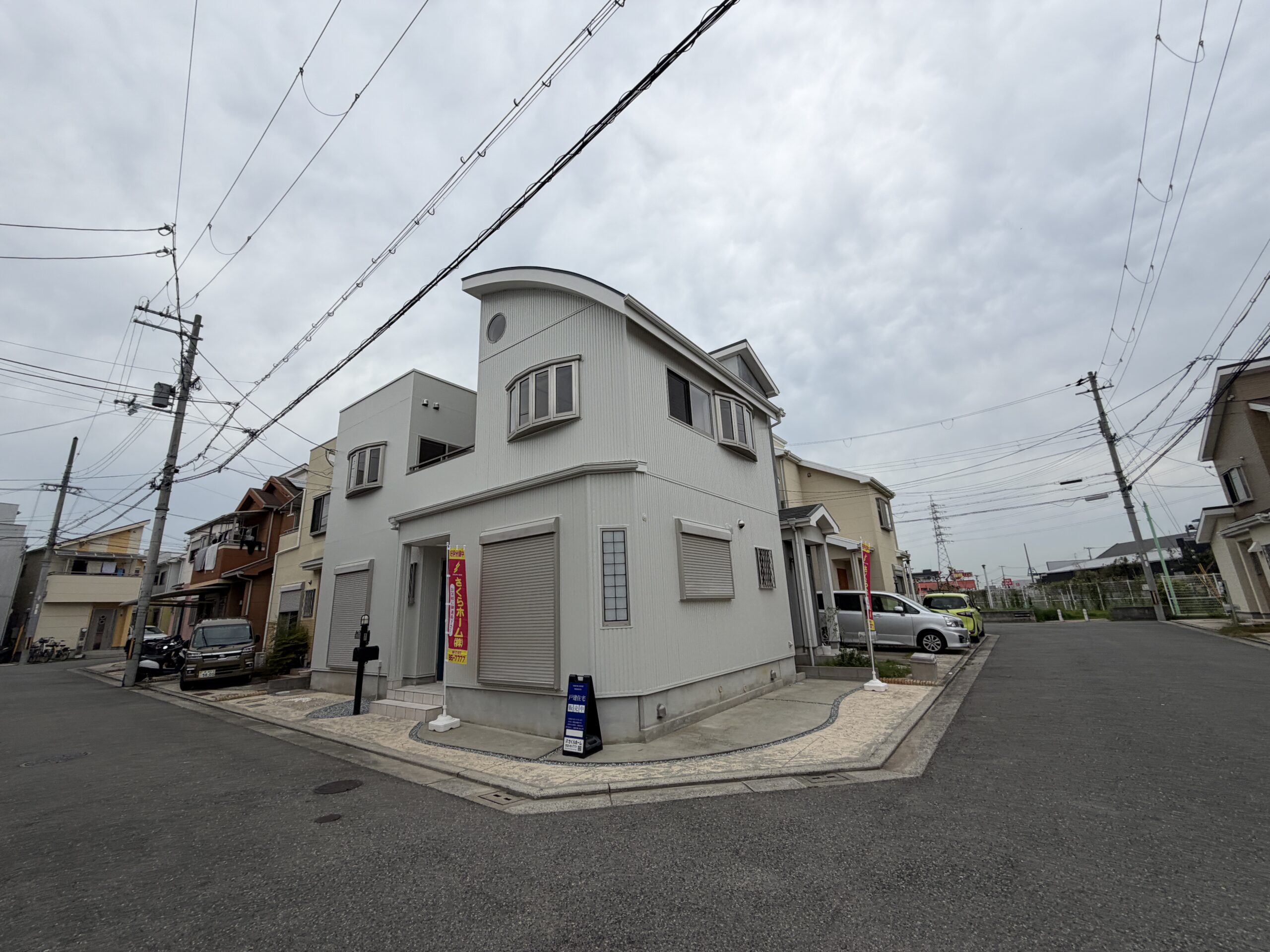 堺市西区草部　地下室付き中古戸建の写真